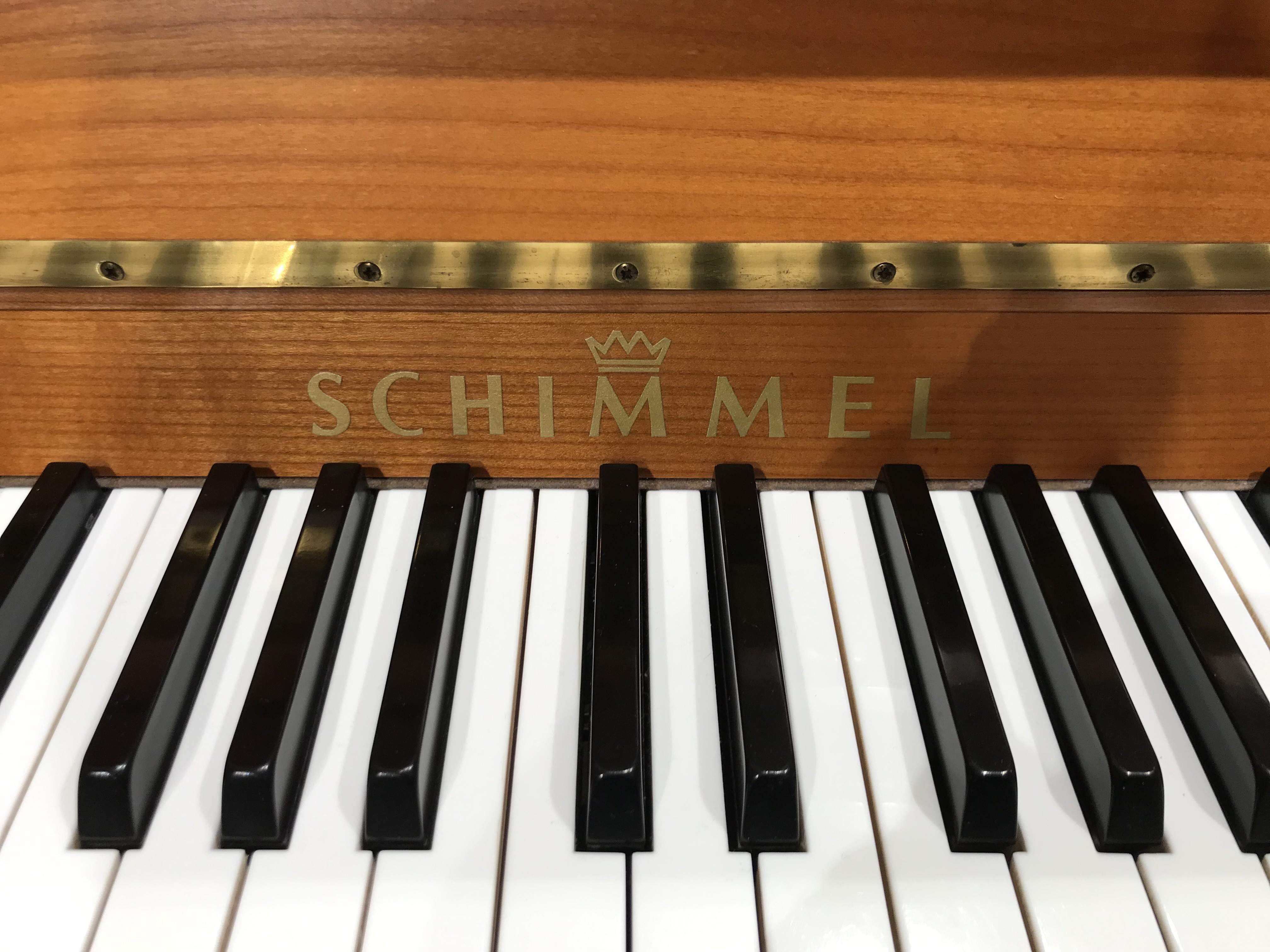Piano Schimmel d'occasion SCHIMMEL 106NK - Pianoshop